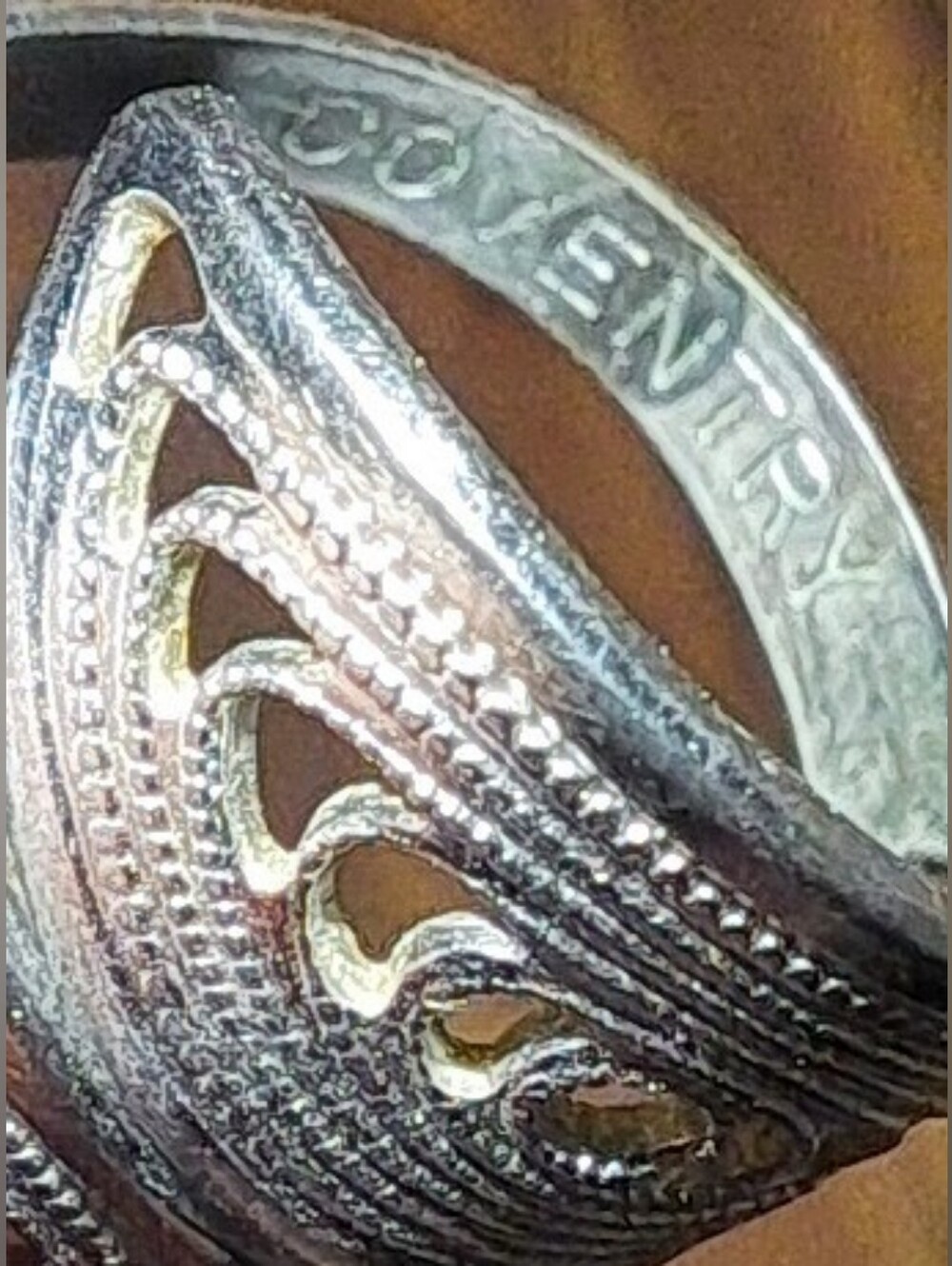 Vintage Sarah Coventry Caress Ring Silver Tone Filigree Bypass Wrap Adjustable - Picture 4 of 4